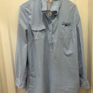 Vineyard Vines Blue and White performance coverup